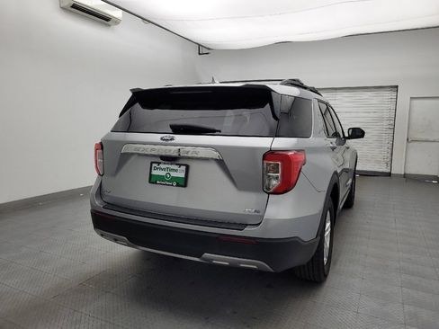 Used 2020 Ford Explorer XLT w/ Equipment Group 202A AWD/4WD image 7