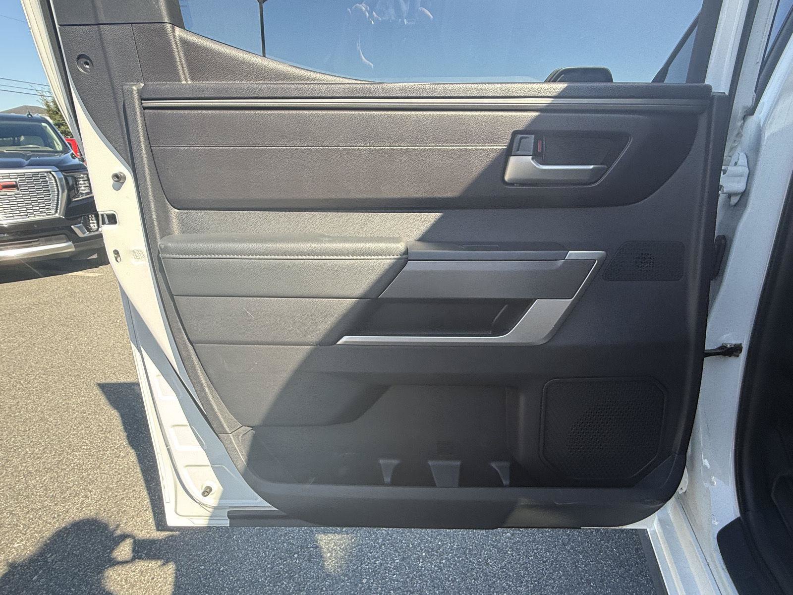 Used 2022 Toyota Tundra SR5 AWD/4WD image 20