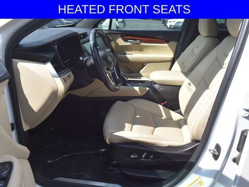 Used 2019 Cadillac XT5 Luxury FWD image 4