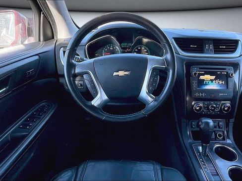Used 2016 Chevrolet Traverse LT image 8