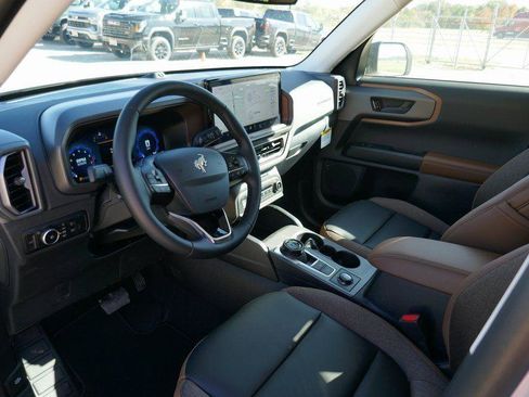 New 2025 Ford Bronco Sport Outer Banks w/ Outer Banks Tech Package+ image 18