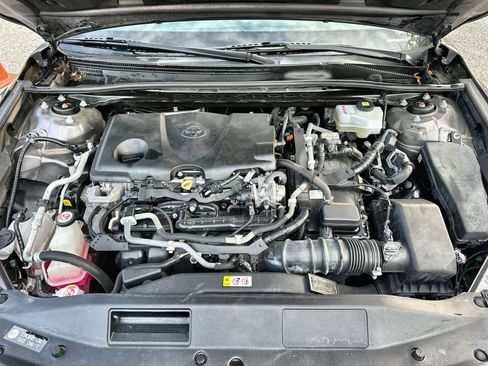 Used 2022 Toyota Camry SE w/ Audio Upgrade Package image 13