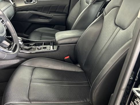 Used 2023 Kia Sorento SX AWD/4WD image 12