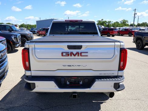 Used 2023 GMC Sierra 2500 Denali w/ Denali Ultimate Package AWD/4WD image 5