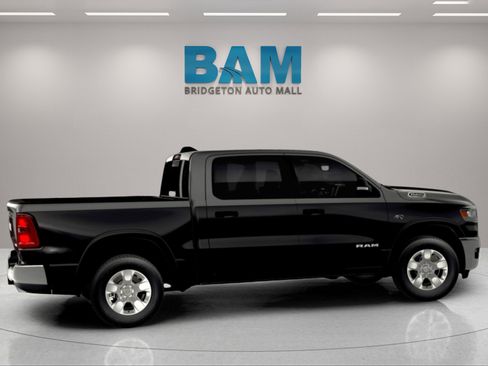 New 2026 RAM 1500 Big Horn AWD/4WD image 17