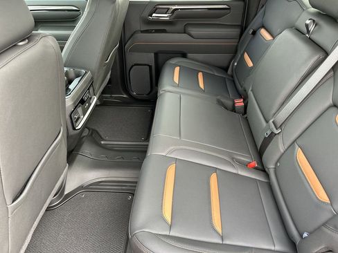 New 2026 GMC Sierra 2500 AT4 w/ Technology Package image 25