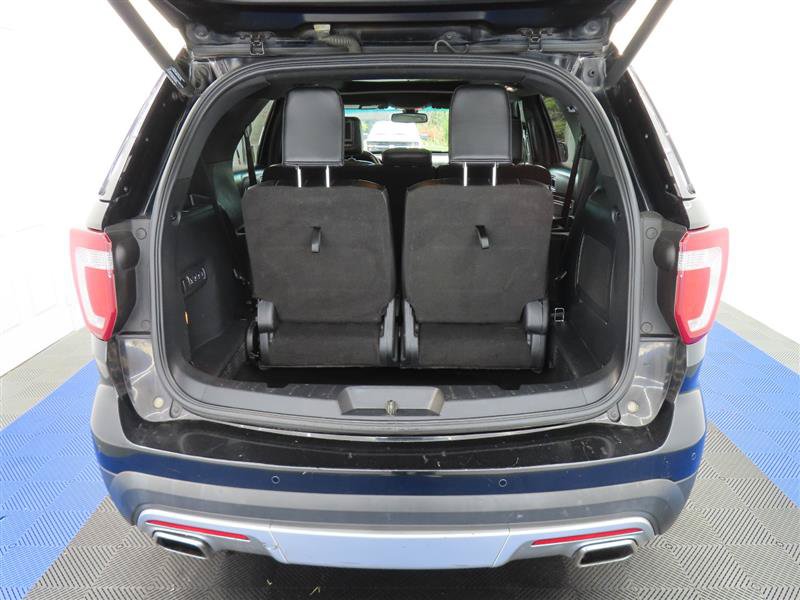 Used 2017 Ford Explorer Platinum AWD/4WD image 8