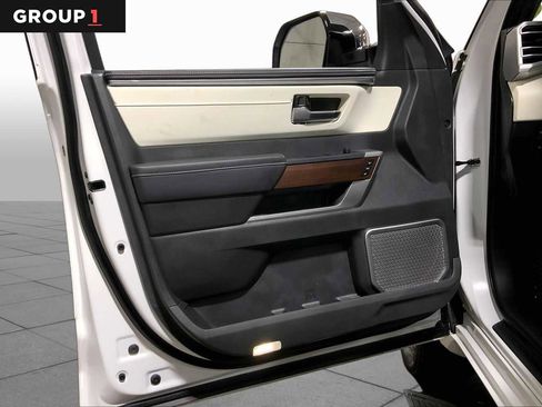 Certified 2025 Toyota Tundra Capstone AWD/4WD image 22