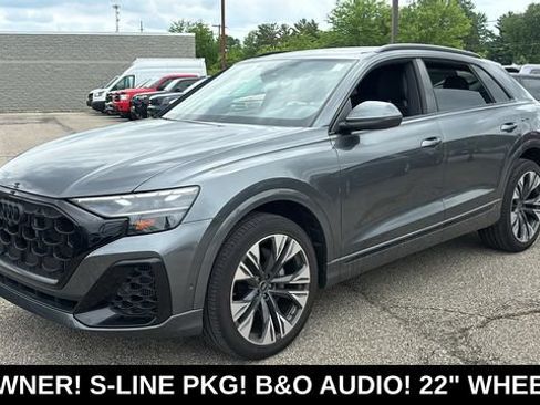 Used 2024 Audi Q8 Premium Plus AWD/4WD image 3