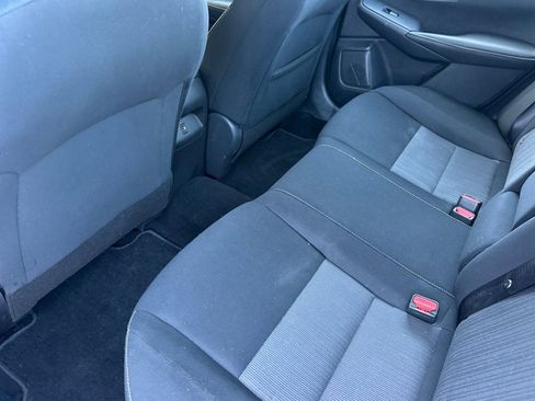 Used 2022 Nissan Sentra SV FWD image 8