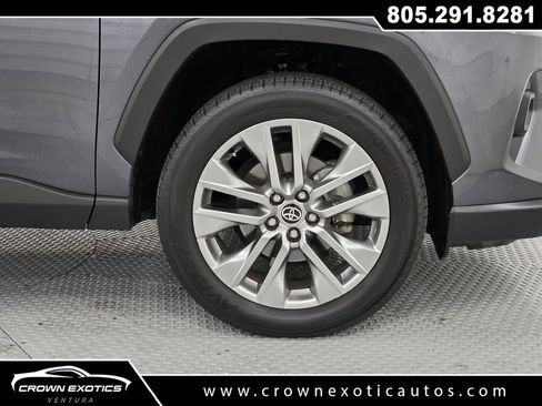 Used 2023 Toyota RAV4 XLE Premium FWD image 9