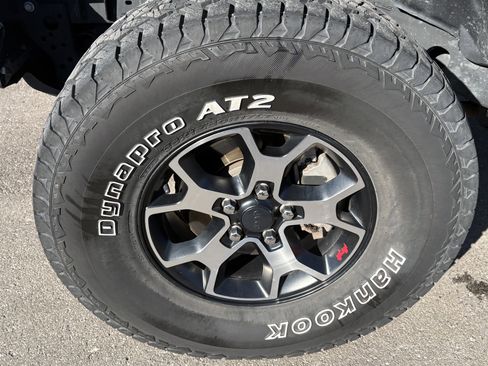 Used 2020 Jeep Wrangler Unlimited Rubicon image 12