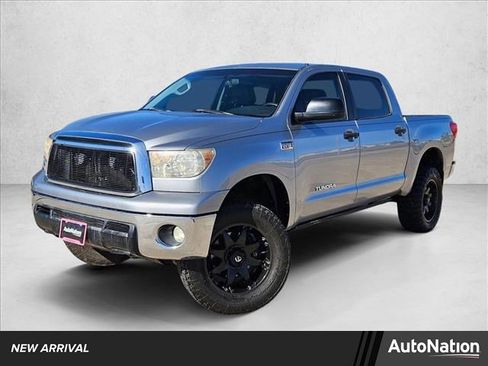 Used 2010 Toyota Tundra 4x4 CrewMax image 1