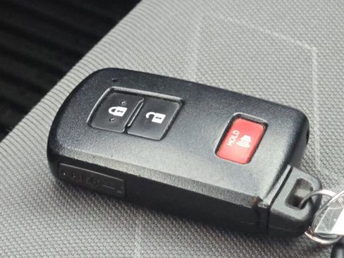 Used 2023 Toyota Tacoma TRD Off-Road image 34