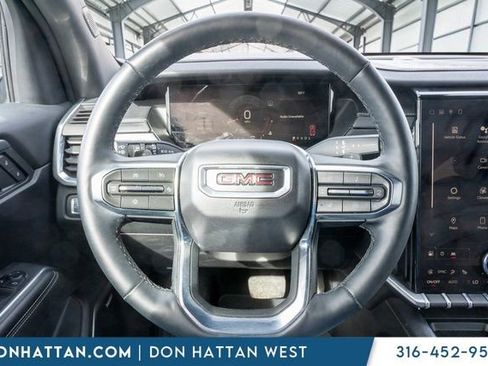 Used 2025 GMC Acadia Elevation image 6