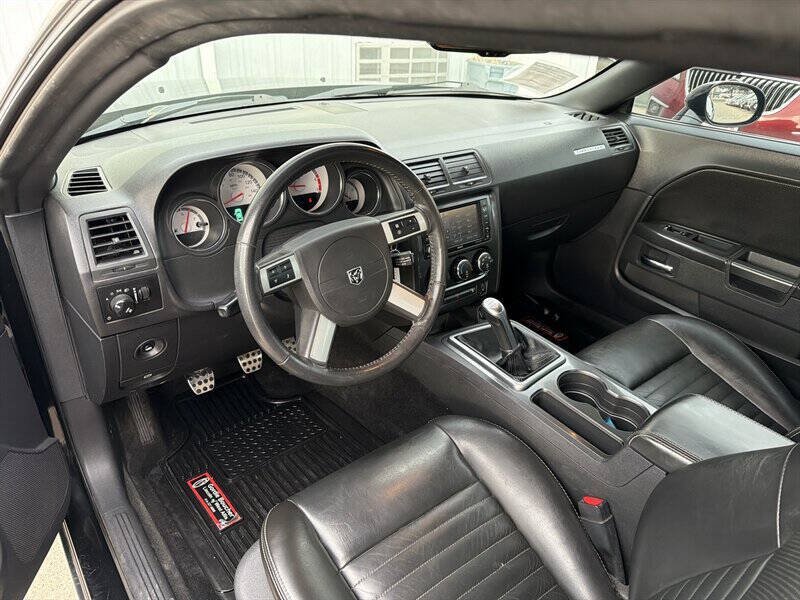 Used 2009 Dodge Challenger R/T RWD image 23