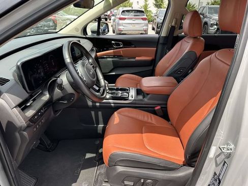 Used 2024 Kia Carnival SX FWD image 13