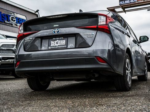 Used 2022 Toyota Prius XLE w/ Advanced Technology Package AWD/4WD image 3