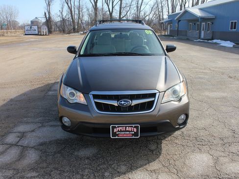 Used 2009 Subaru Outback 2.5i Special Edition image 2
