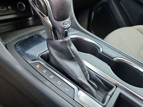 Used 2024 Chevrolet Equinox LT FWD image 21