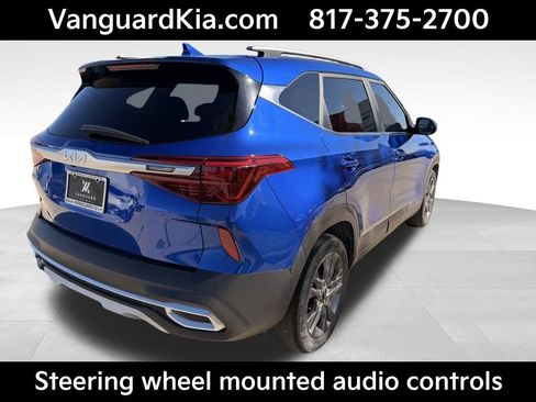Certified 2022 Kia Seltos S image 4