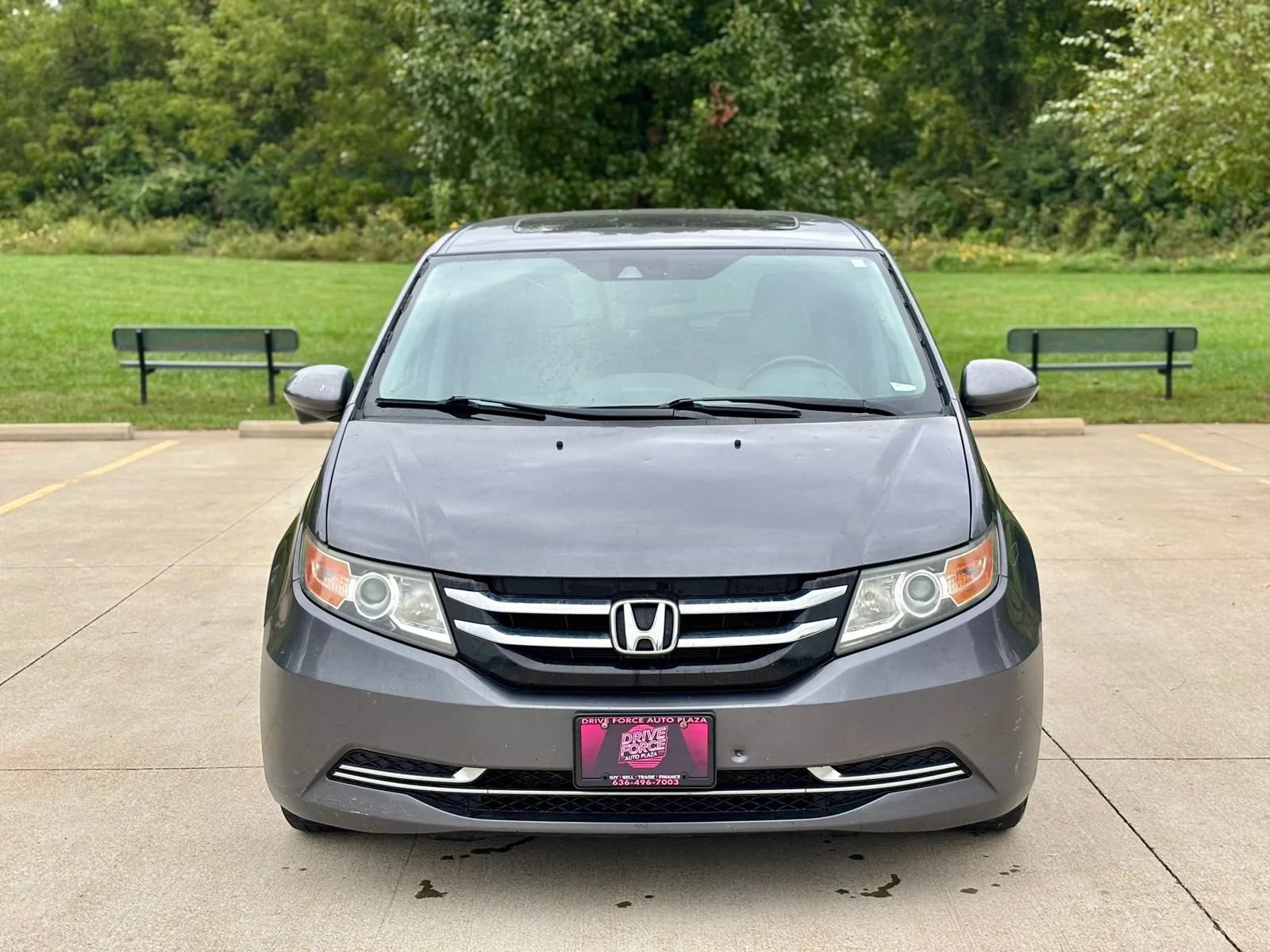 Used 2014 Honda Odyssey EX-L image 2
