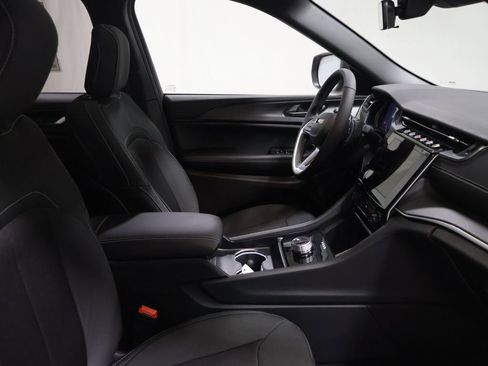 New 2026 Jeep Grand Cherokee L Laredo AWD/4WD image 18