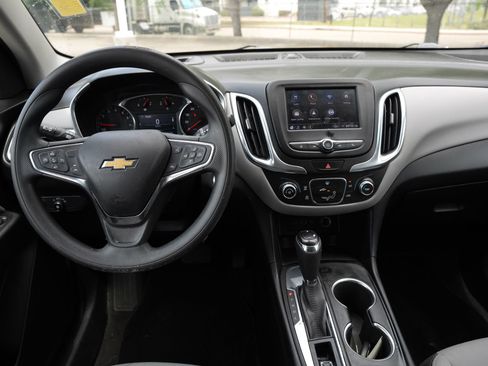 Used 2021 Chevrolet Equinox LT image 9