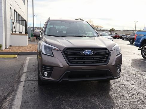Used 2024 Subaru Forester Limited image 9