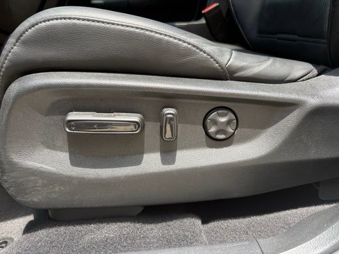 Certified 2019 Honda CR-V Touring image 27