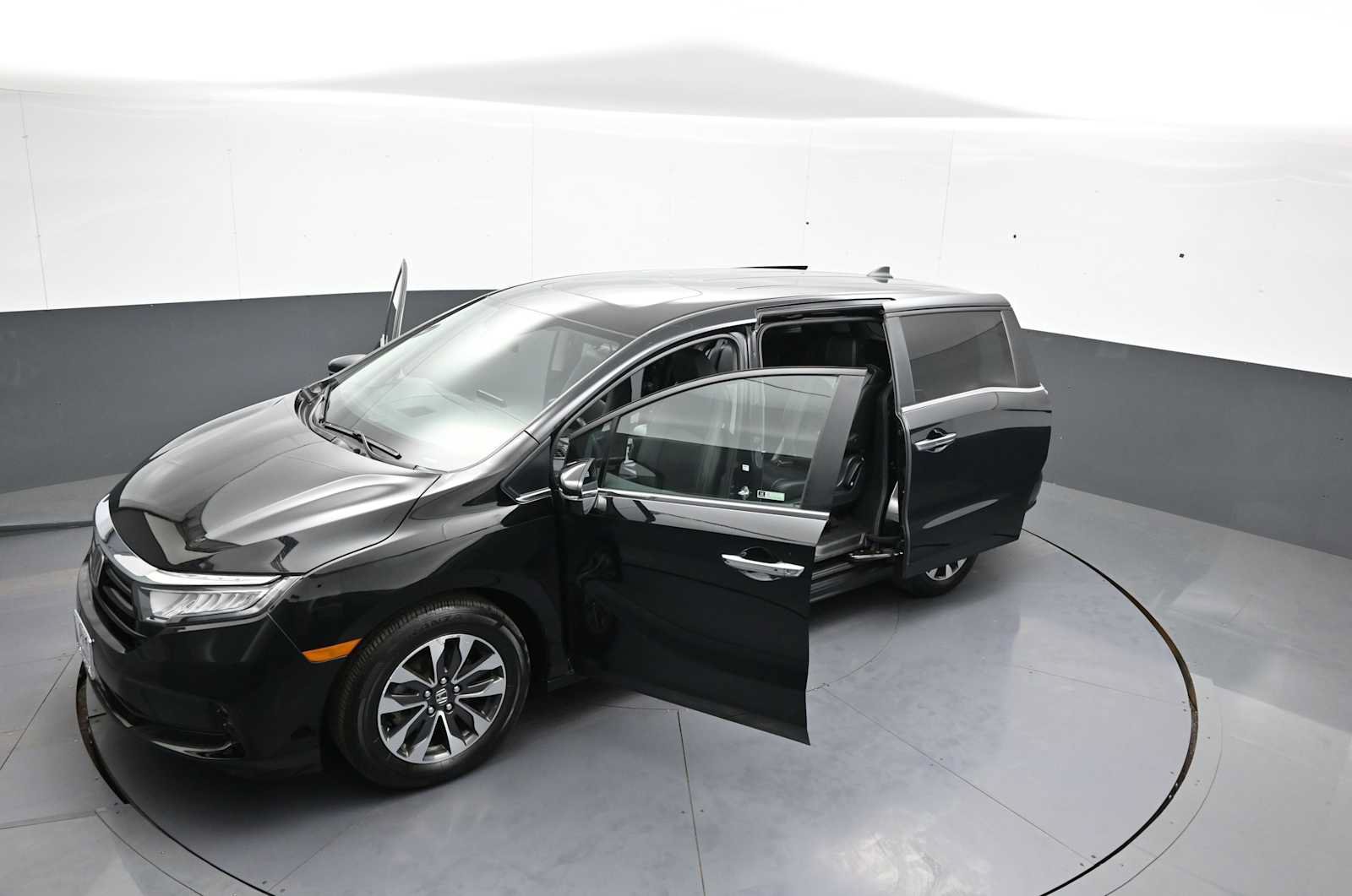 Certified 2023 Honda Odyssey EX-L image 47