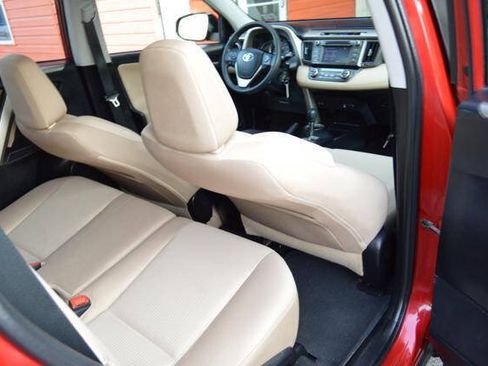 Used 2014 Toyota RAV4 XLE AWD/4WD image 47