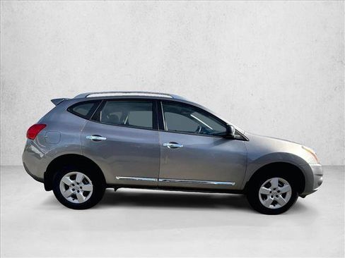Used 2015 Nissan Rogue S w/ Convenience Package FWD image 5