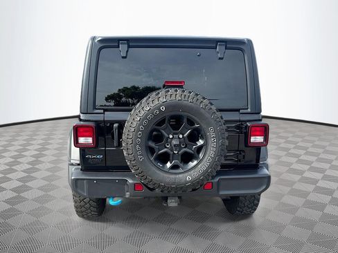 Used 2023 Jeep Wrangler Unlimited w/ Cold Weather Group AWD/4WD image 7