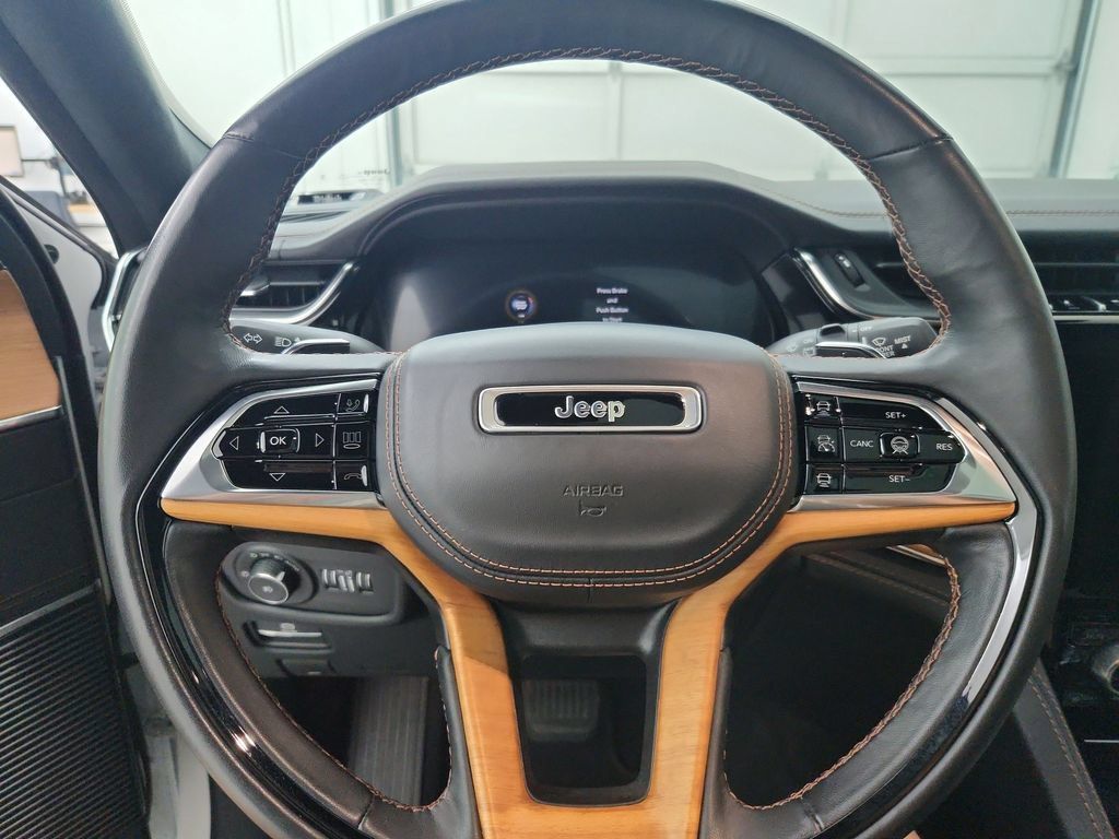 Certified 2023 Jeep Grand Cherokee Summit AWD/4WD image 25