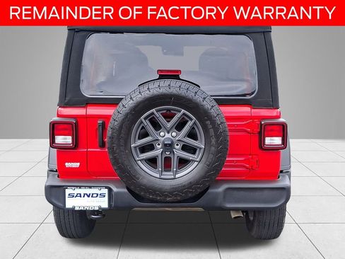 Used 2024 Jeep Wrangler Sport S image 5