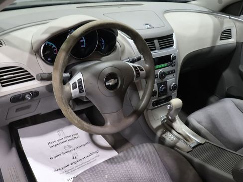 Used 2010 Chevrolet Malibu LS image 14
