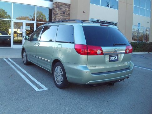 Used 2008 Toyota Sienna XLE Limited image 8