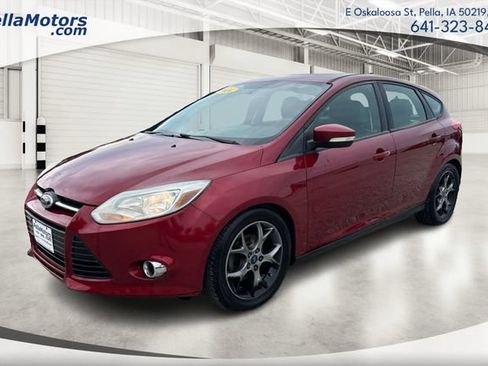 Used 2014 Ford Focus SE w/ Equipment Group 201A FWD image 8