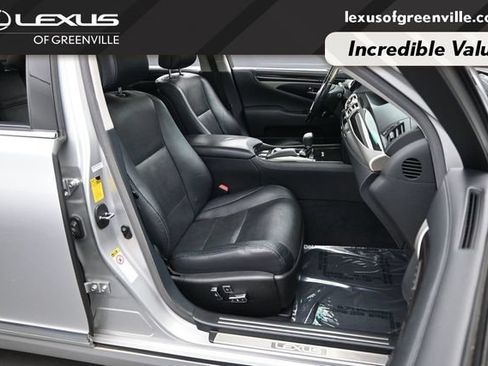 Used 2013 Lexus LS 460 w/ Comfort Pkg RWD image 29
