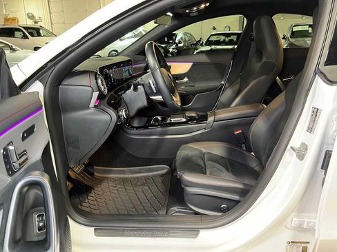 Used 2023 Mercedes-Benz CLA 250 4MATIC image 22