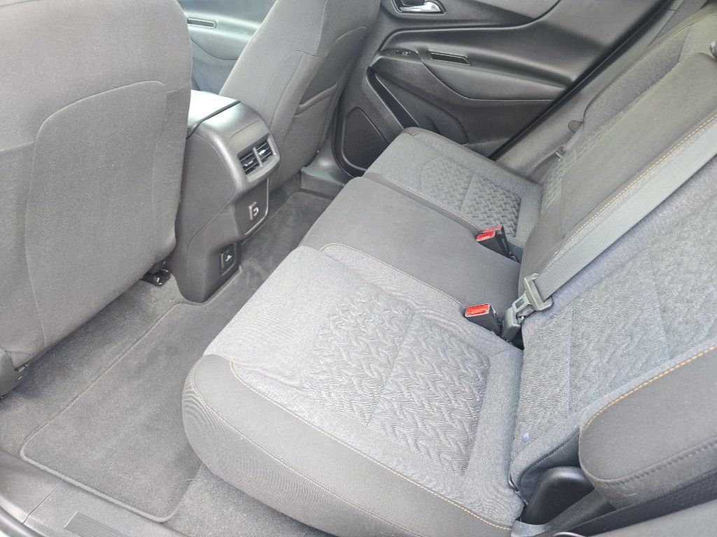 Used 2024 Chevrolet Equinox LT FWD image 18