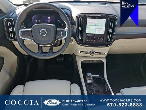 Used 2023 Volvo XC40 B5 Plus w/ Protection Package Premier AWD/4WD image 11