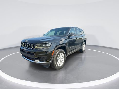 New 2025 Jeep Grand Cherokee L Laredo image 4