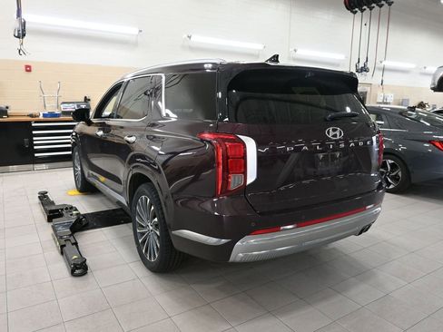 Used 2024 Hyundai Palisade Calligraphy image 16