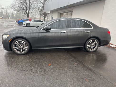 Used 2021 Mercedes-Benz E 350 4MATIC Sedan image 2