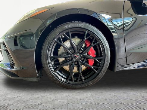 Used 2024 Chevrolet Corvette Stingray Preferred Cpe w/ Z51 Performance Package RWD image 31