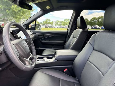 Used 2024 Honda Passport EX-L image 27