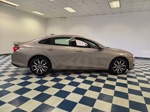 Used 2022 Chevrolet Malibu RS FWD image 9