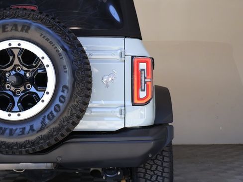 Used 2022 Ford Bronco Badlands AWD/4WD image 13